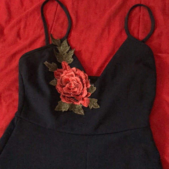 One piece - Picture 3 of 3